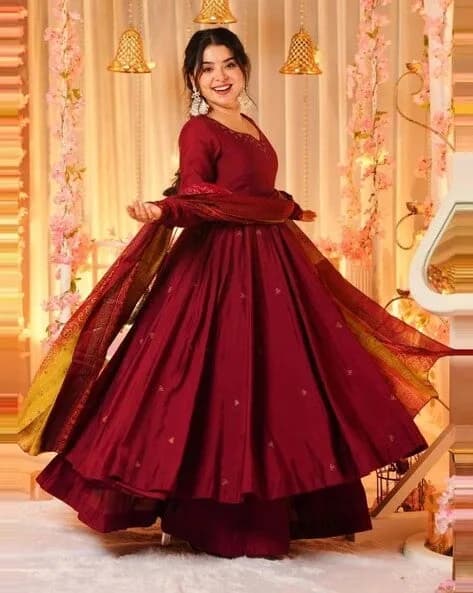 Nyrika - Women Embellished Anarkali Kurta Set with Dupatta — 2