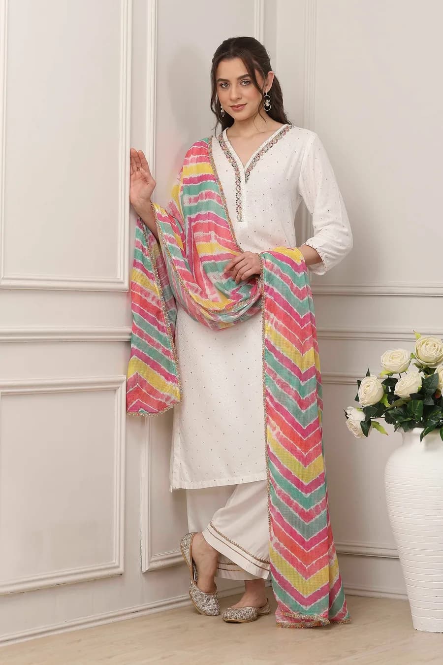 White & Pink Yoke Design Straight Suit Set — 3