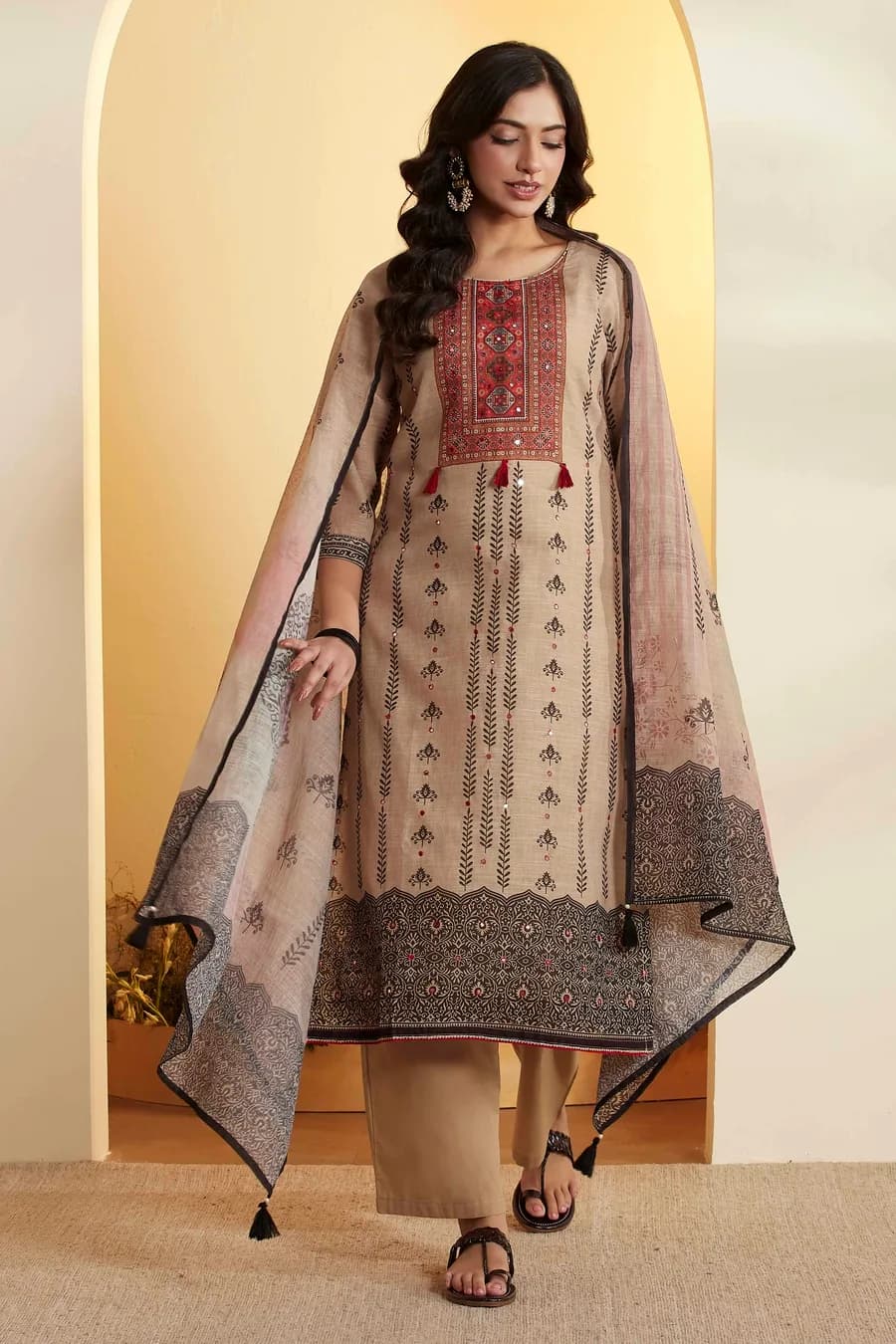 Beige Traditional Motifs Poly Linen Kurta Set — 5