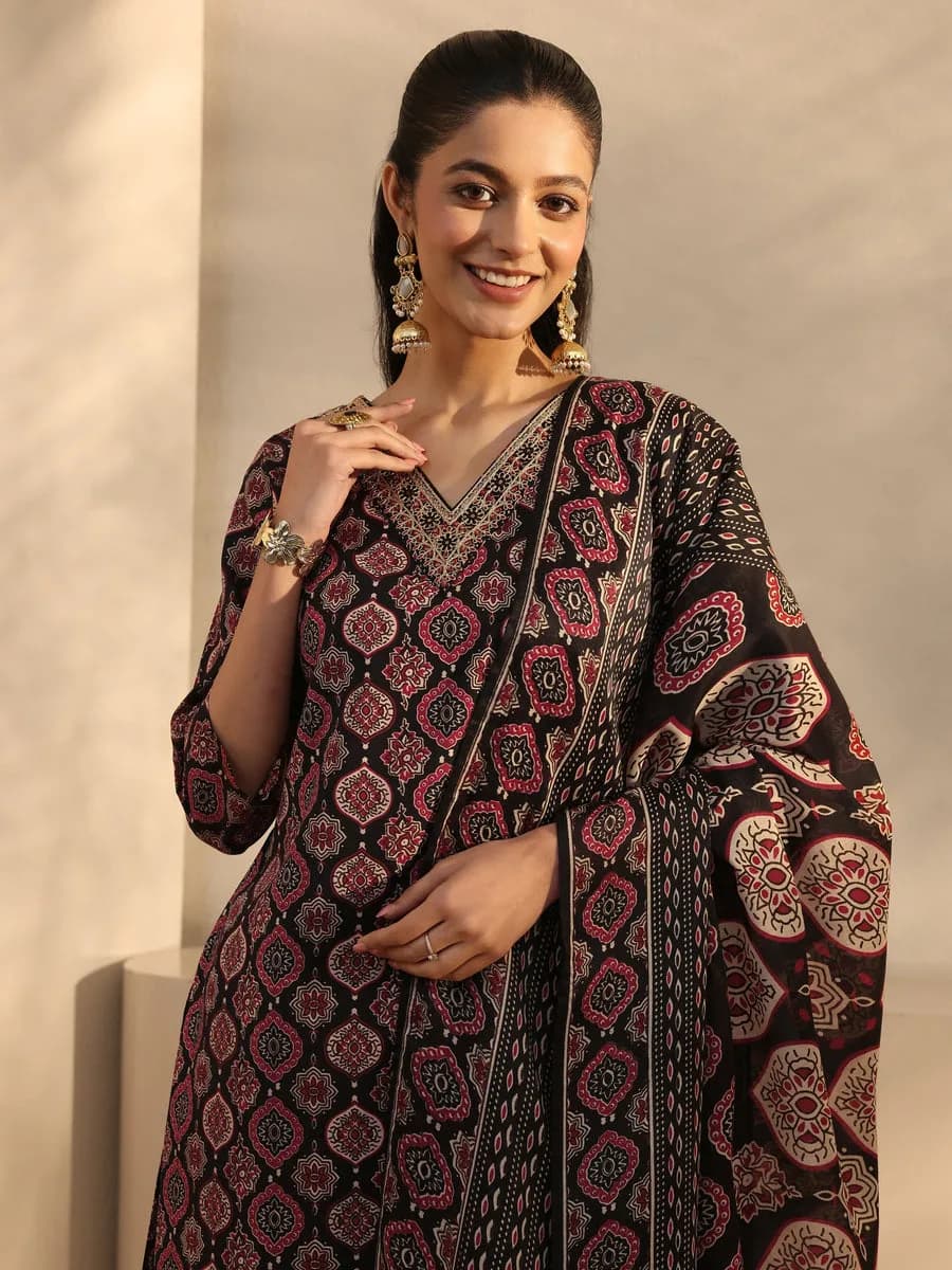 Gerua Black Ethnic Printed Straight Suit Set With Dupatta — 5