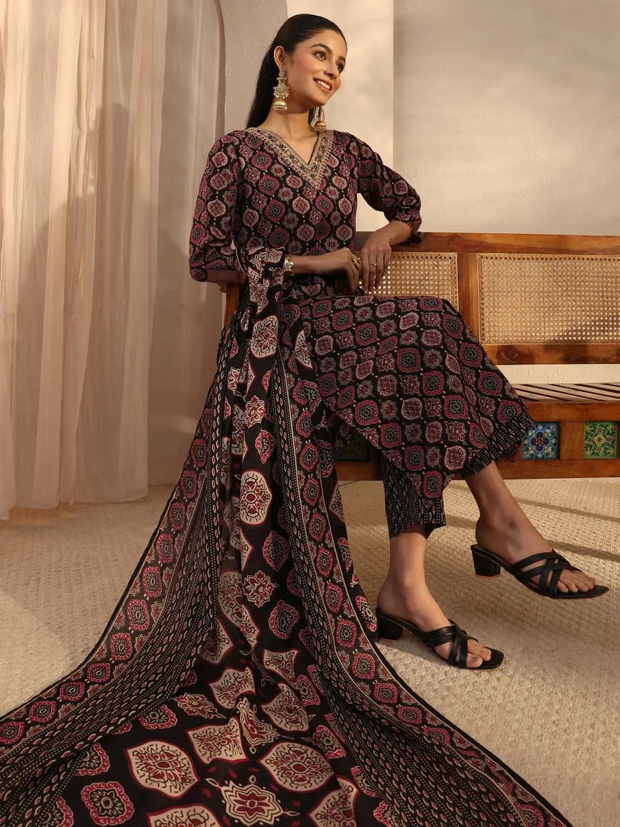 Gerua Black Ethnic Printed Straight Suit Set With Dupatta — 1