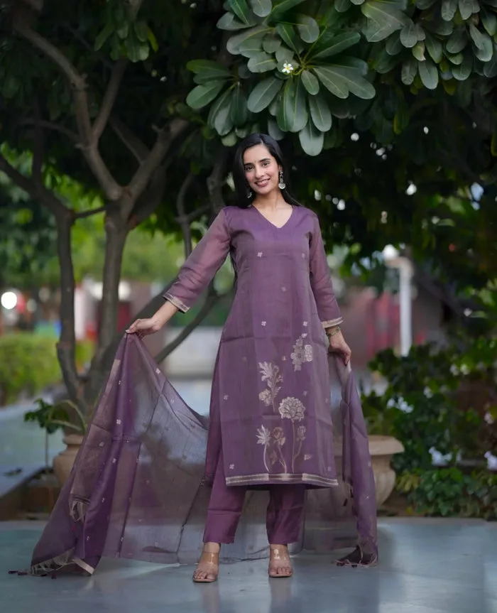 Elegant Mauve Purple Kurta Pant Set with Floral Print & Sheer Dupatta — 1