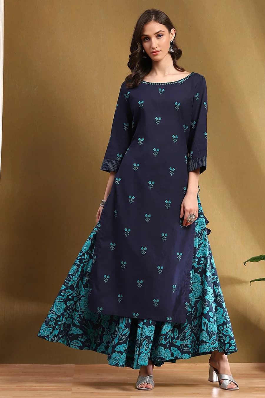 Blue Cotton Yard Dyed Straight Suit Set — 4