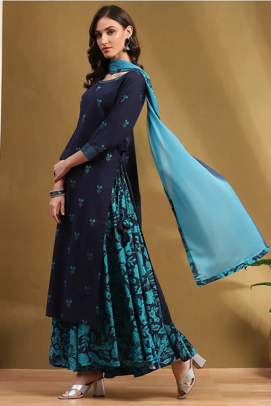 Blue Cotton Yard Dyed Straight Suit Set — 8