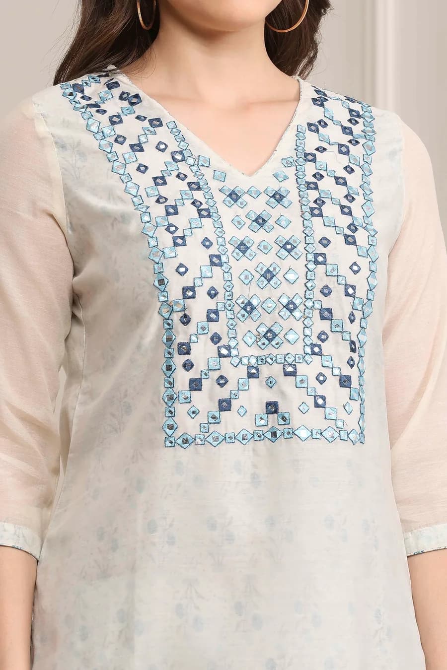 Off White Art Silk Straight Kurta Regular Pant Suit Set — 4