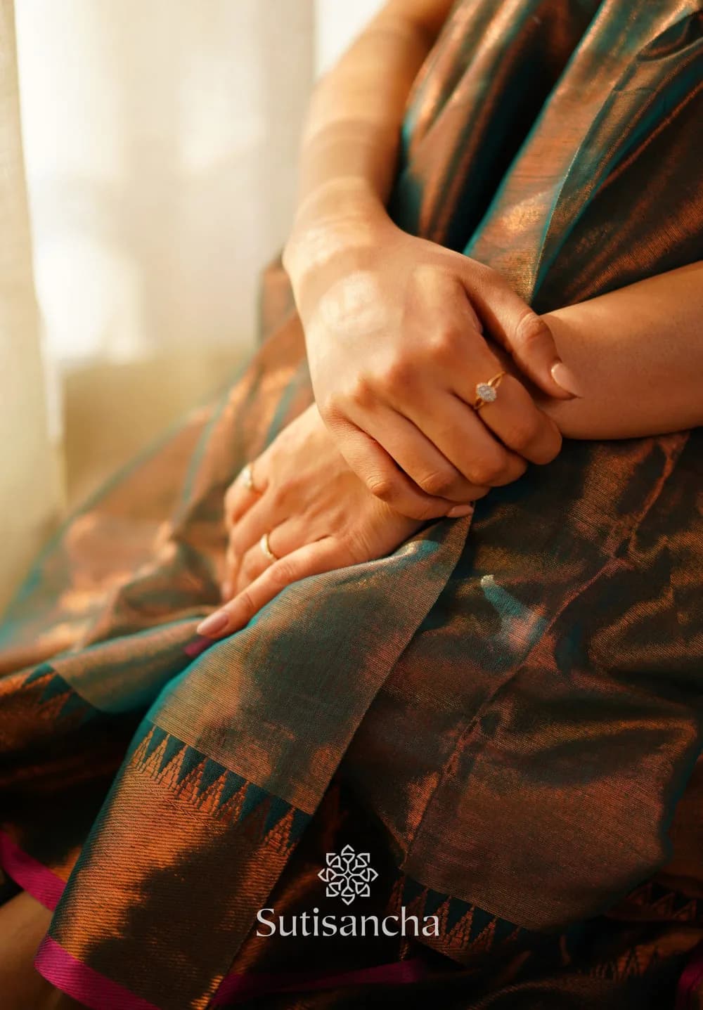 Sutisancha Rama Green Handloom Cotton Tissue Saree — 5