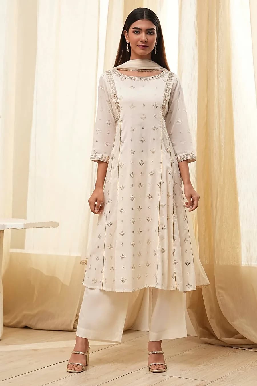 Cream-Colored Cotton Foil Printed Kalidar Suit Set — 4