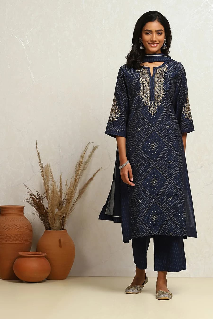 Indigo Modal Chanderi Bandhani Printed Straight Suit Set — 3