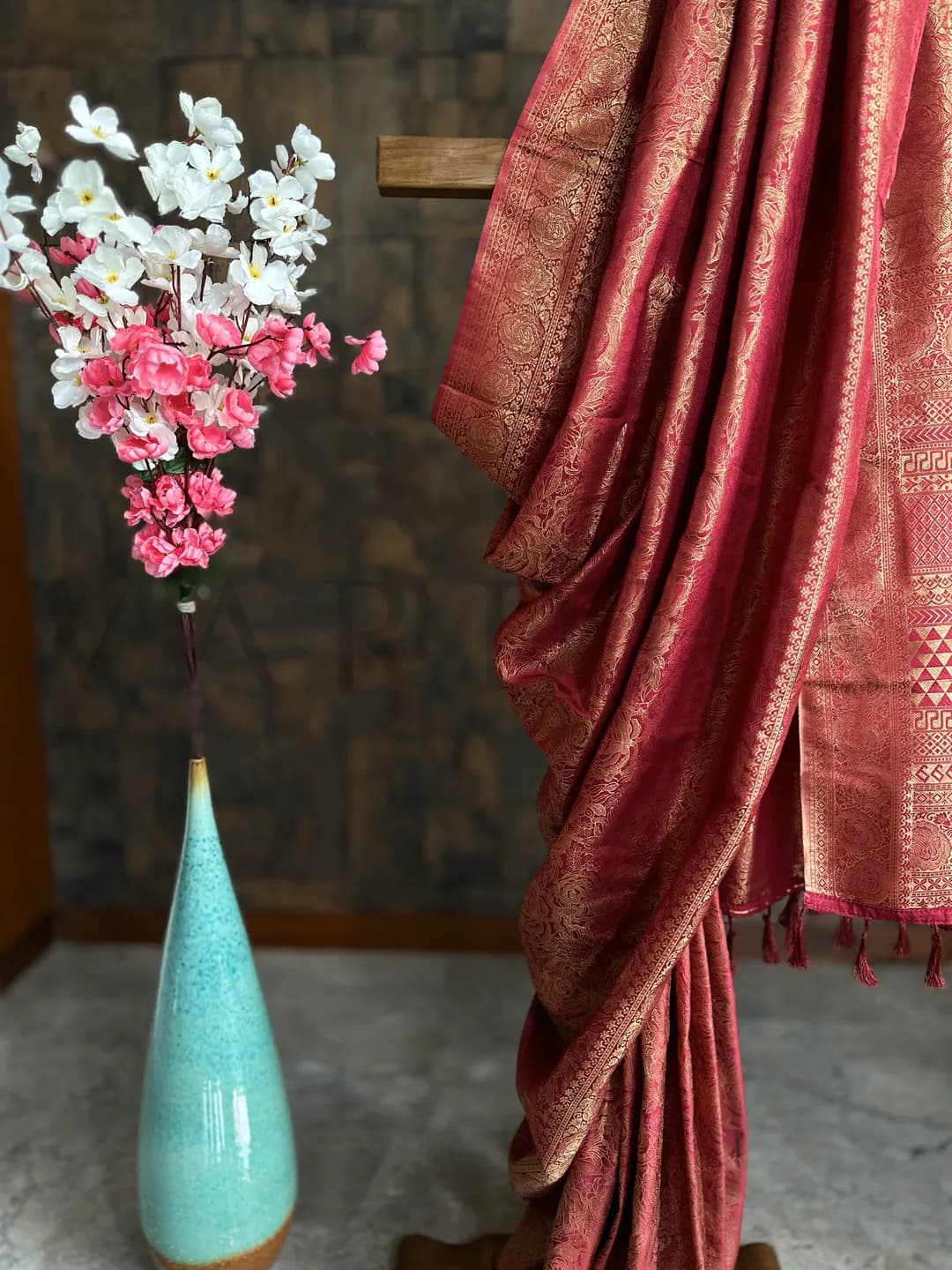 Venetian Maroon Golden Zari Kanjivaram Silk Saree — 6